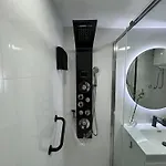 Апартаменти Anson